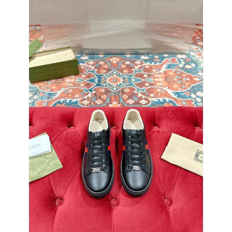 G*u*i casual shoes